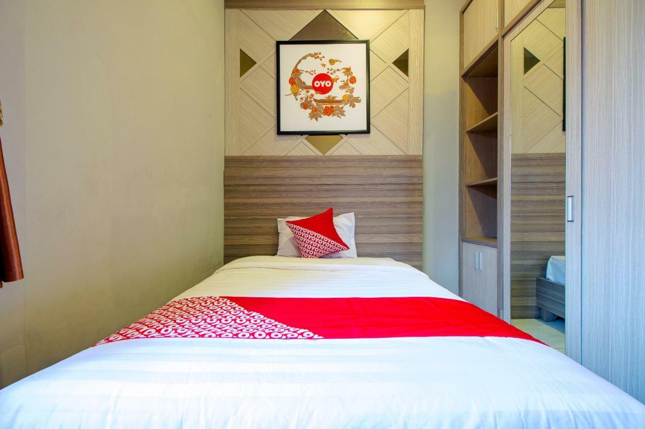 Oyo 1195 The Doctor'S Guest House Syariah Kejayan Εξωτερικό φωτογραφία