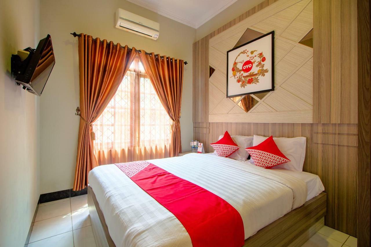 Oyo 1195 The Doctor'S Guest House Syariah Kejayan Εξωτερικό φωτογραφία