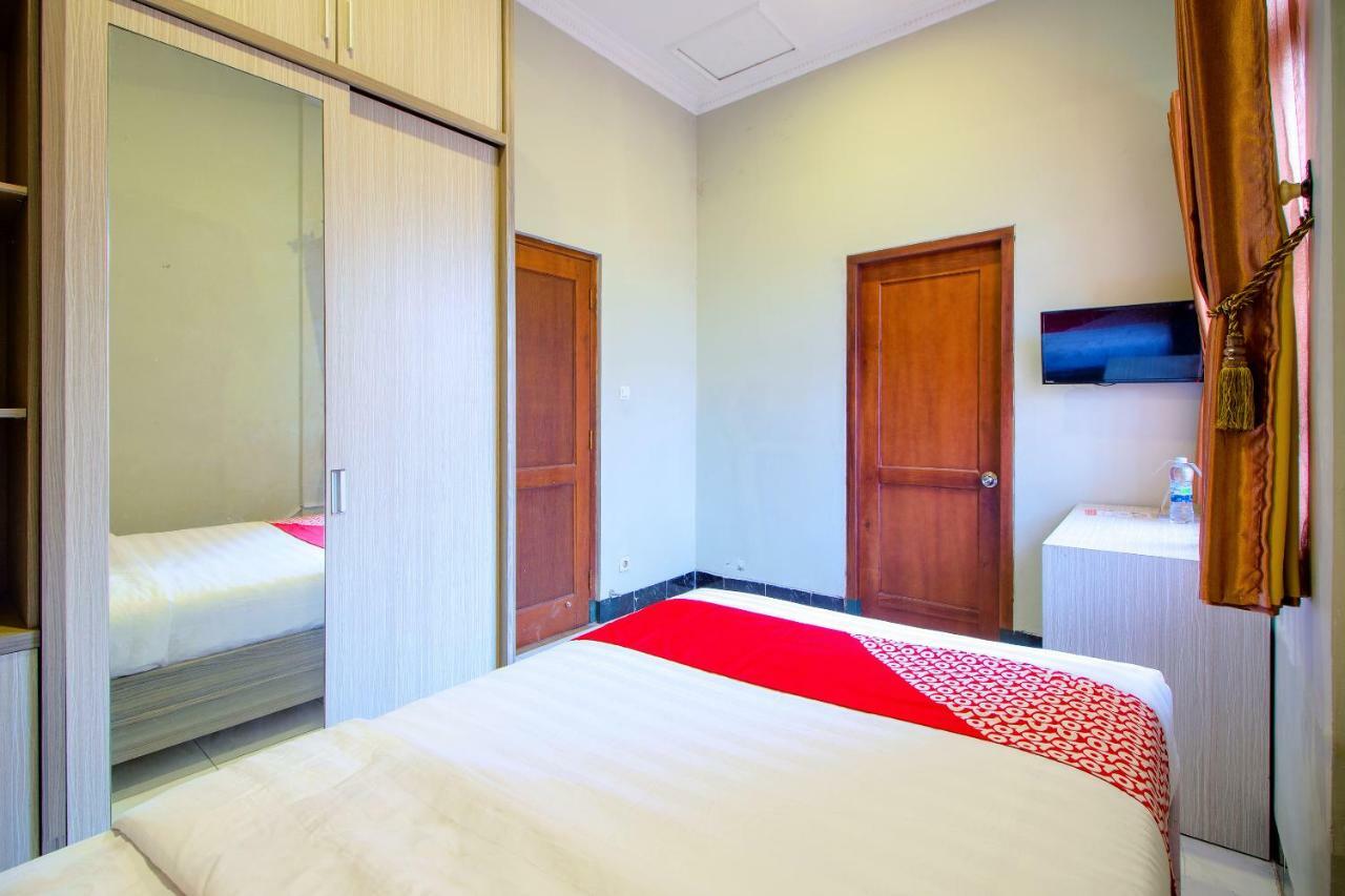 Oyo 1195 The Doctor'S Guest House Syariah Kejayan Εξωτερικό φωτογραφία