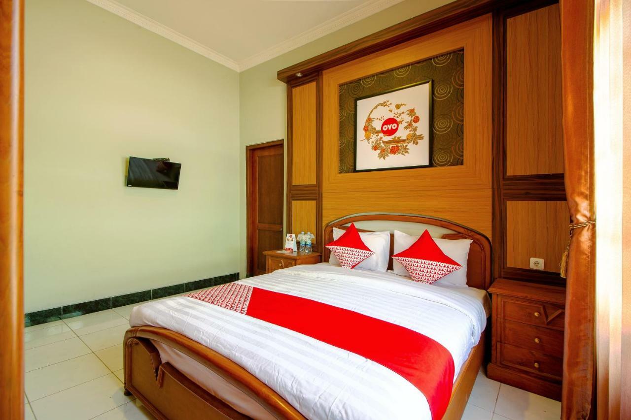 Oyo 1195 The Doctor'S Guest House Syariah Kejayan Εξωτερικό φωτογραφία