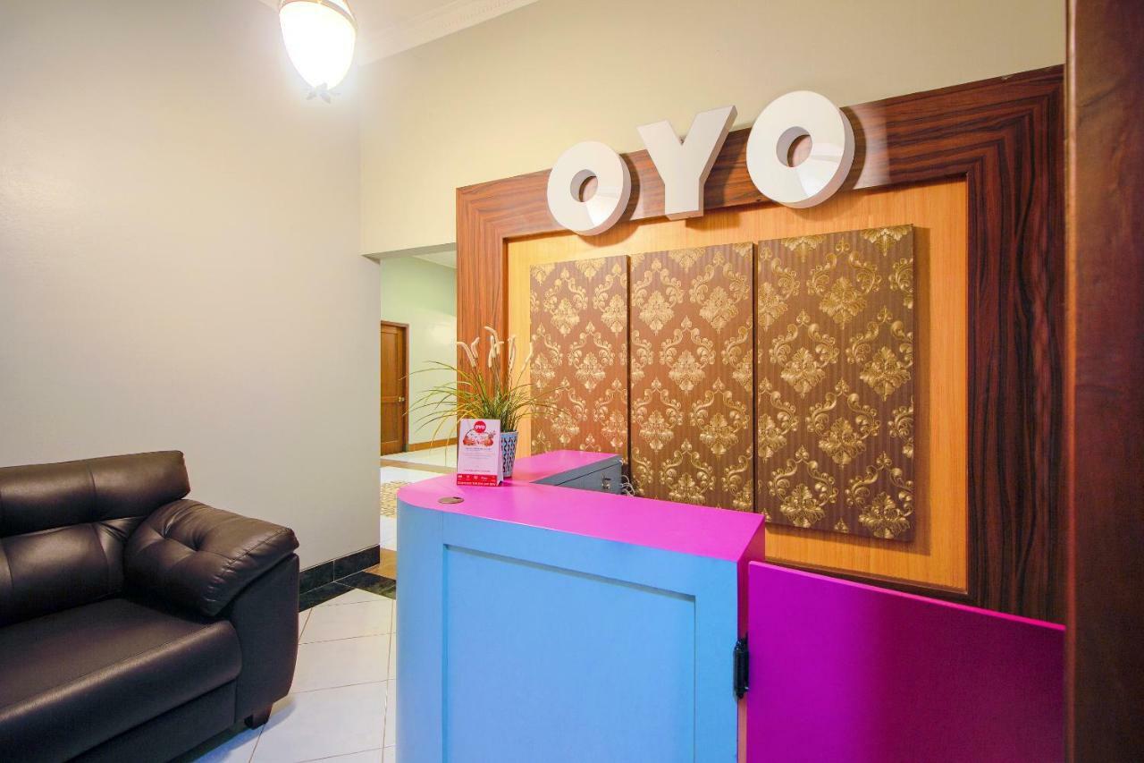 Oyo 1195 The Doctor'S Guest House Syariah Kejayan Εξωτερικό φωτογραφία