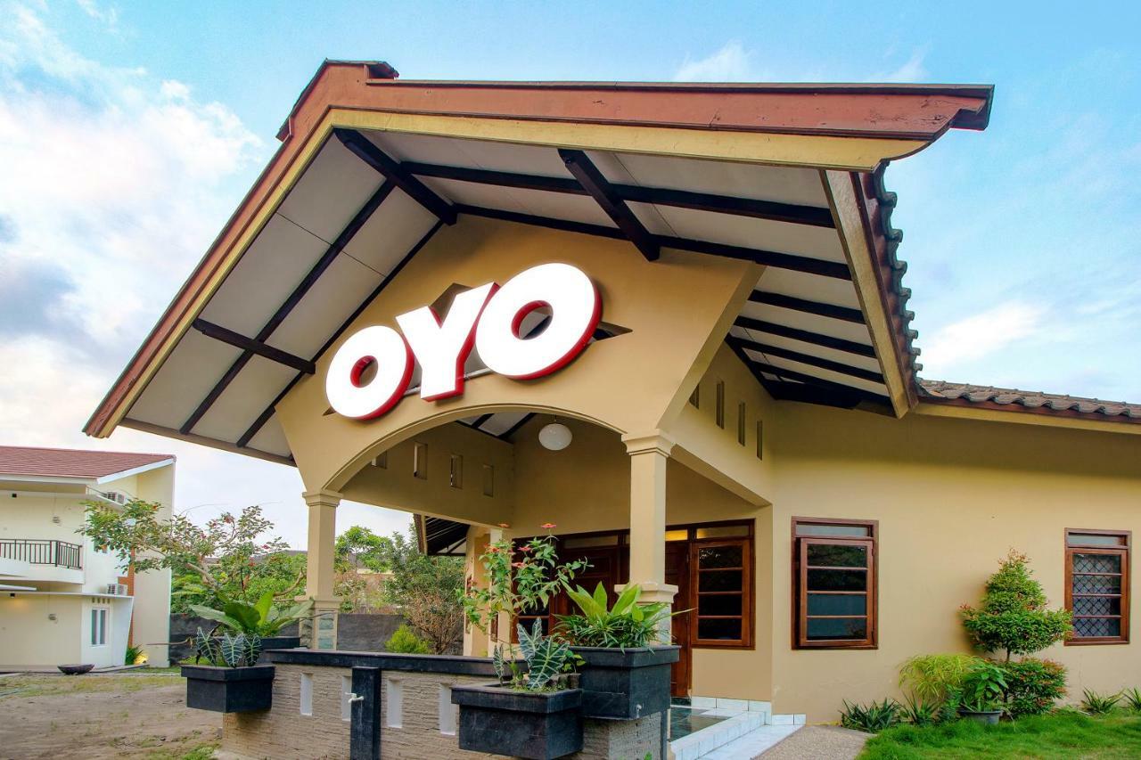 Oyo 1195 The Doctor'S Guest House Syariah Kejayan Εξωτερικό φωτογραφία